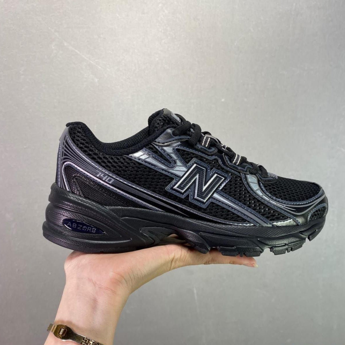 740 ' BLACK METALLIC '