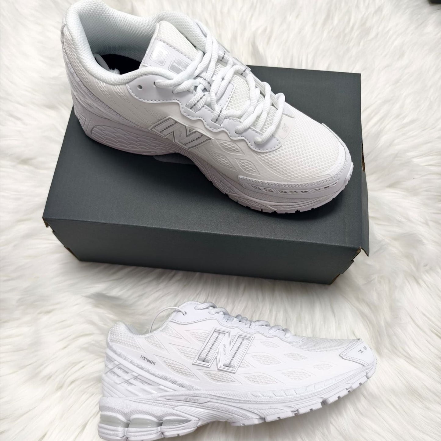 1906 ' ALL WHITE '