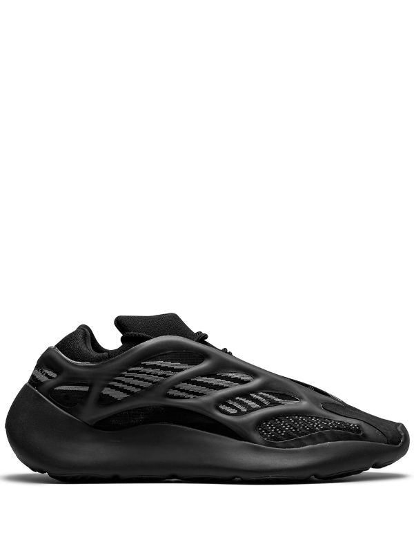 Yeezy 700 V3 "Alvah"