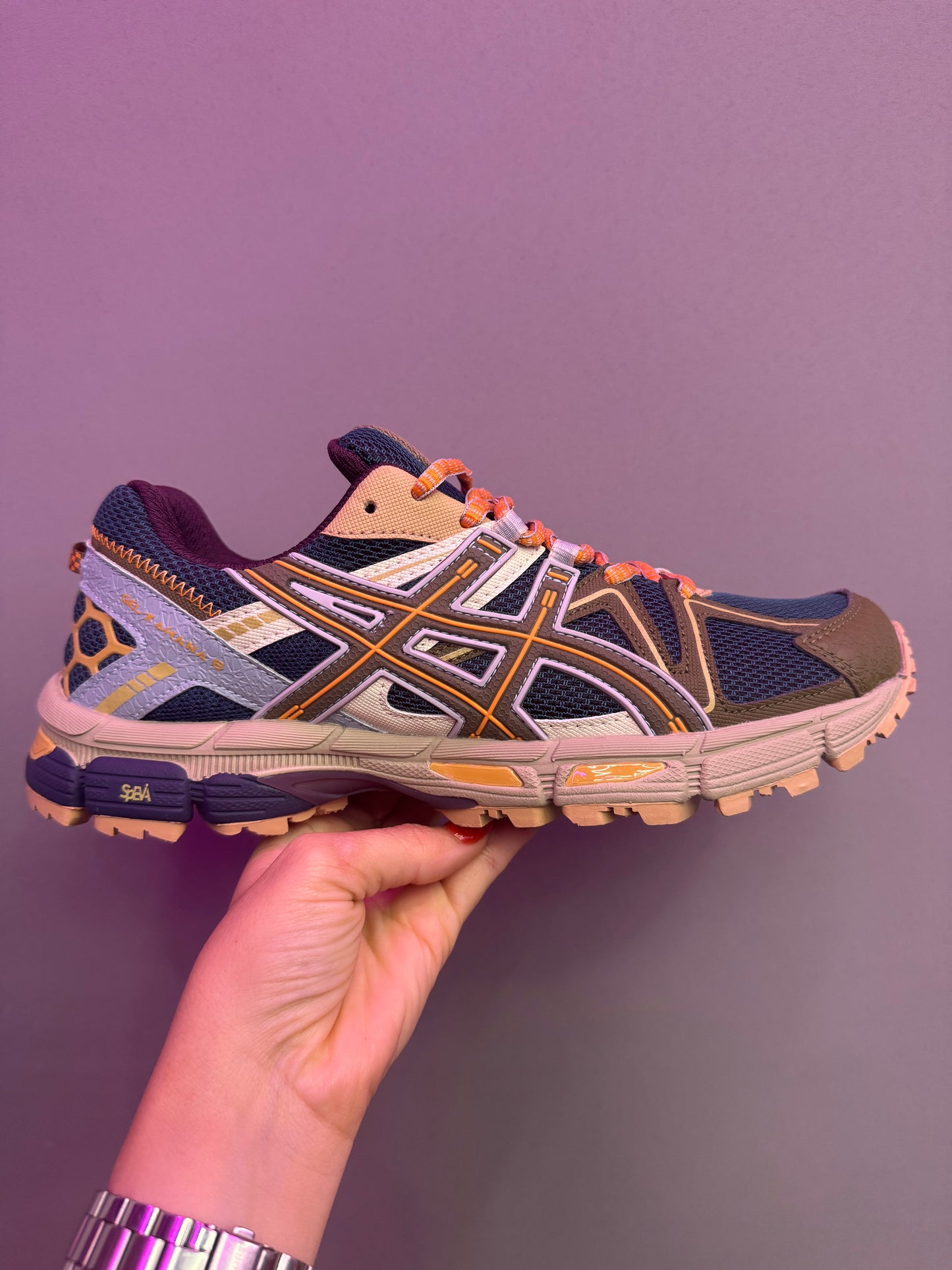 Asics Gel Kahana 8 Beige/Navy