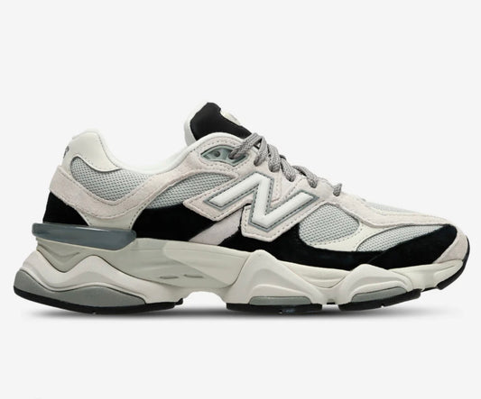 9060 “White/Black”