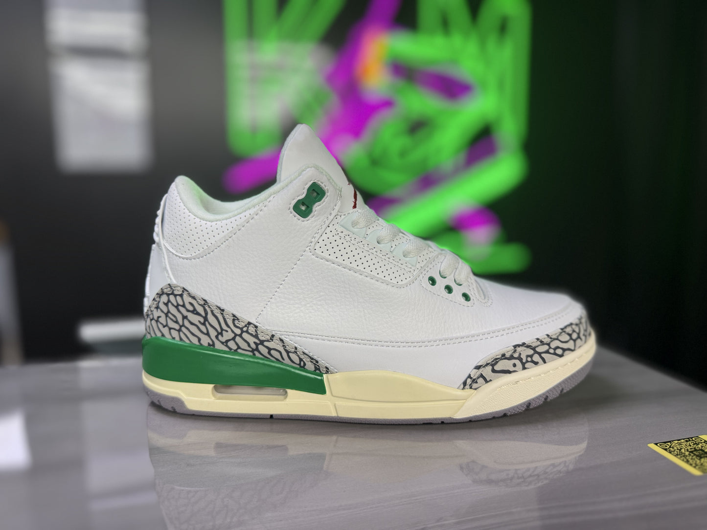 RETRO 3 "WHITE GREEN"