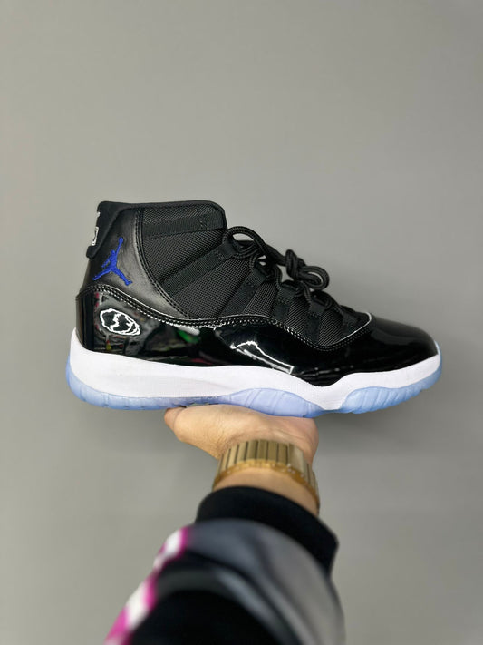 RETRO 11 HIGH "SPACE JAM"