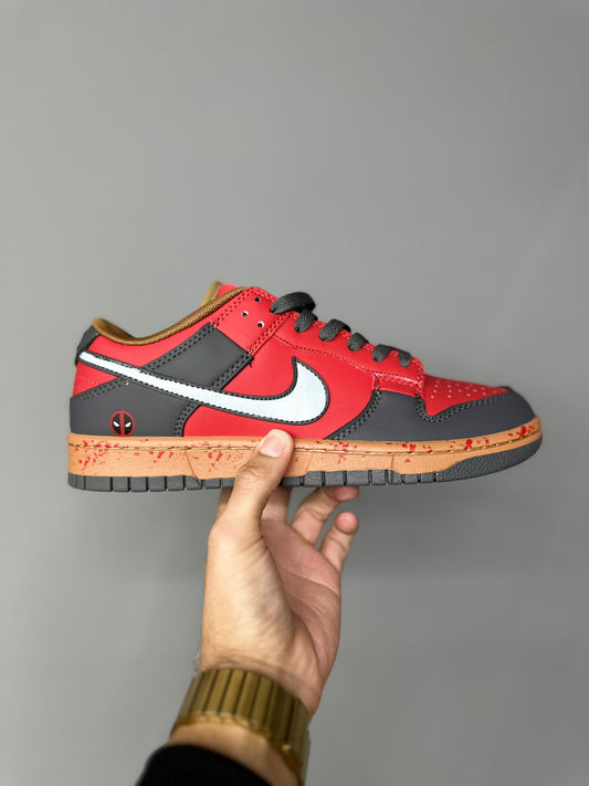 Nike SB Low "Deadpool"