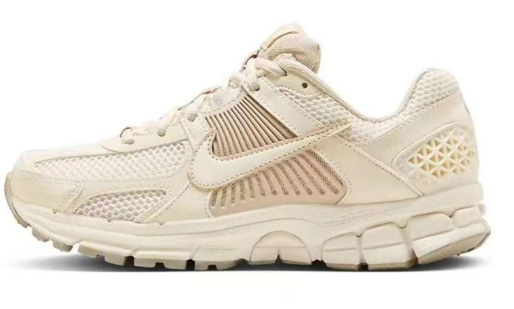 Nike Vomero 5 "Beige"