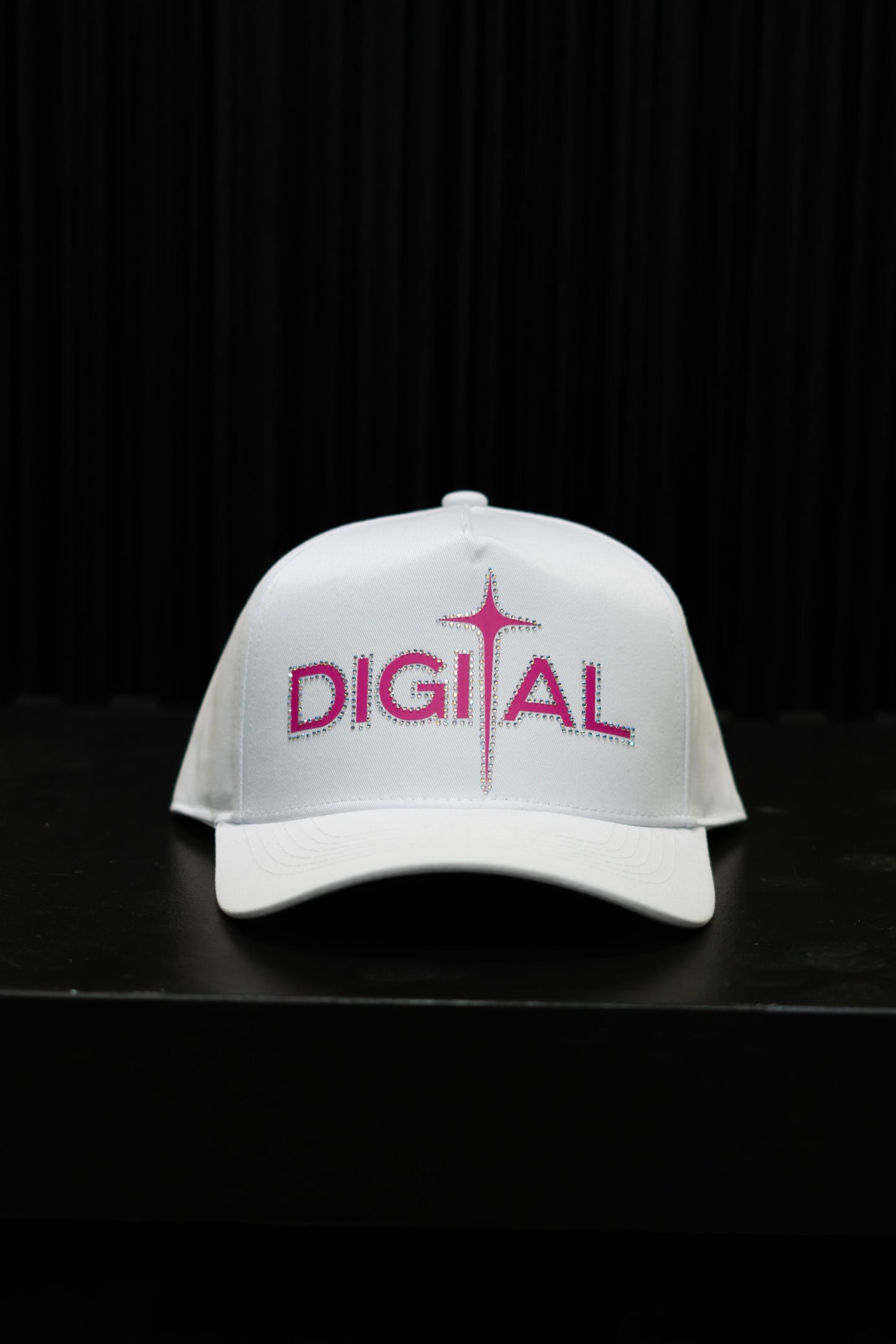 Digital Cap WHITE PINK