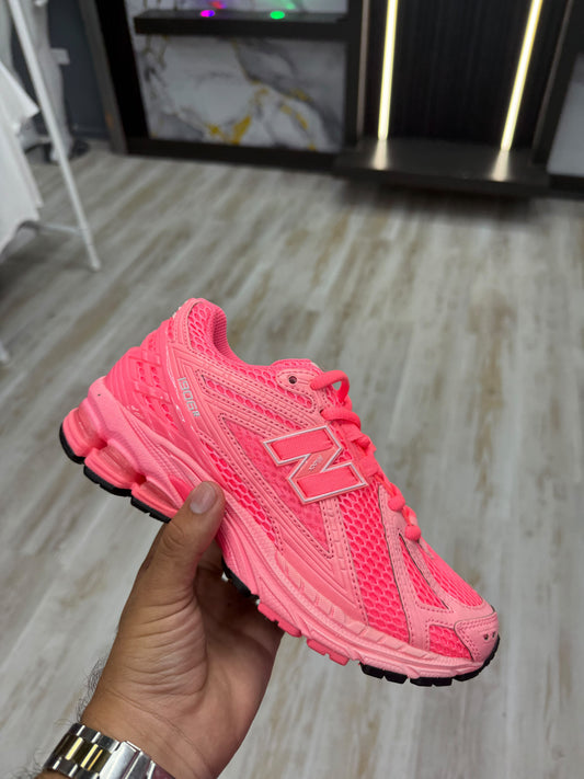 New Balance 1906 Neon Pink