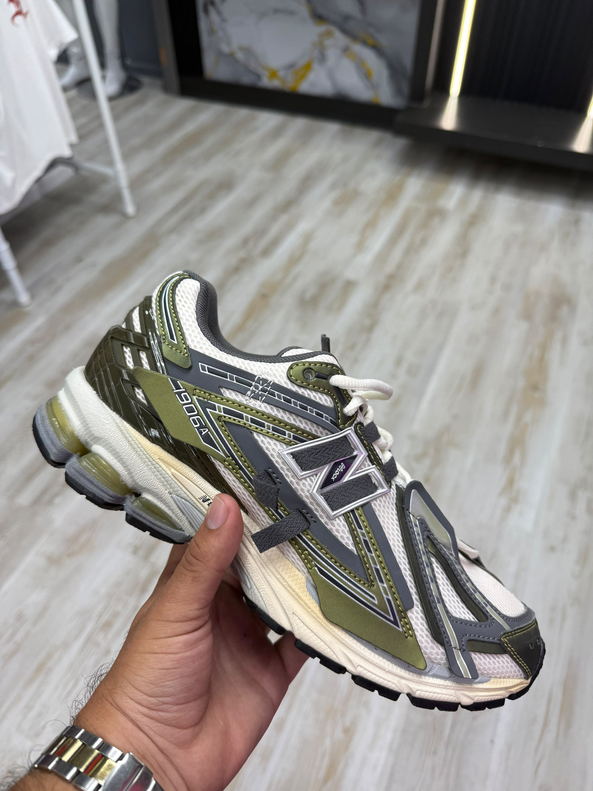 New Balance 1906 Metallic Green